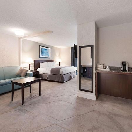 The Blu Hotel Blue Ash Cincinnati, Ascend Hotel Collection Kültér fotó