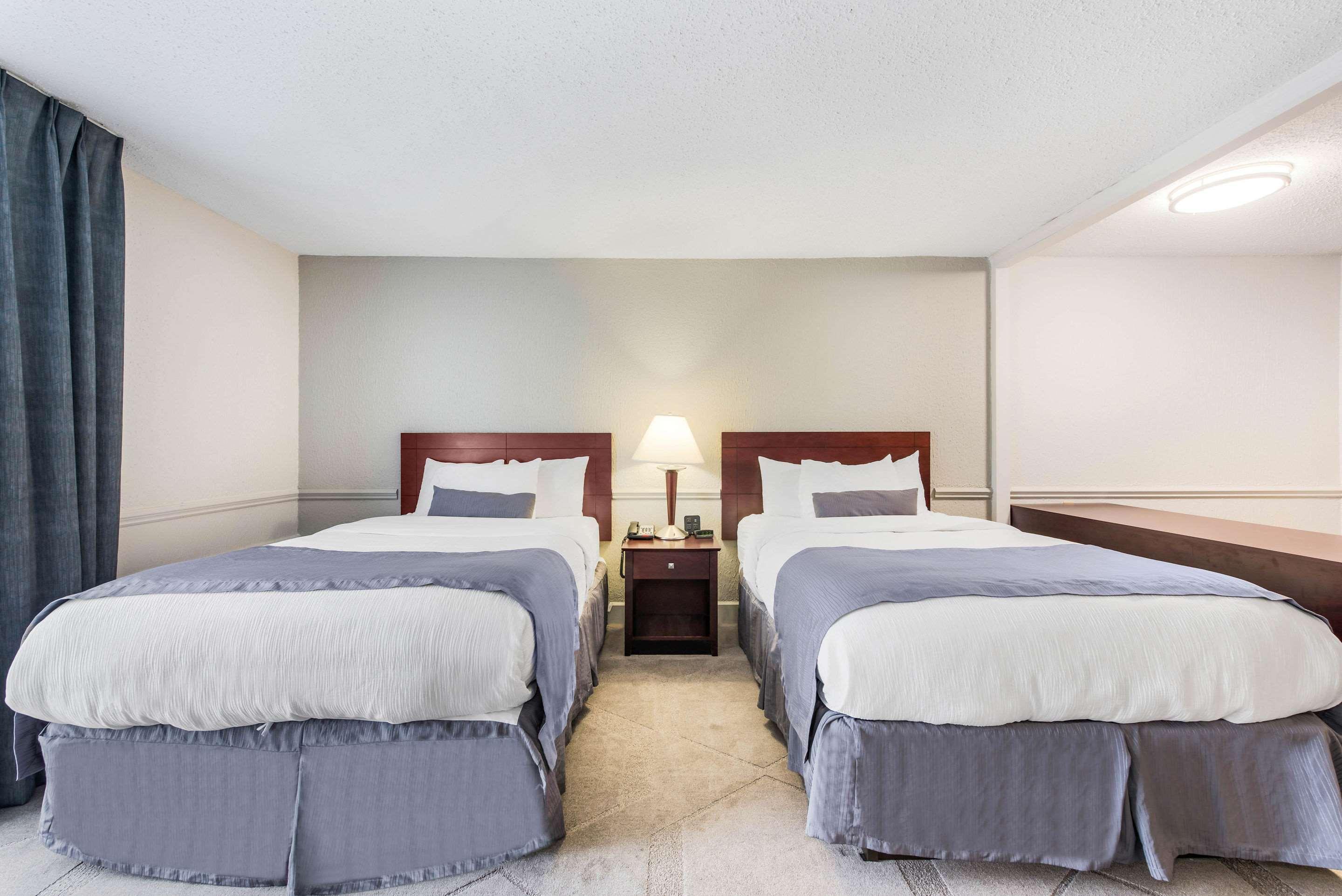The Blu Hotel Blue Ash Cincinnati, Ascend Hotel Collection Kültér fotó