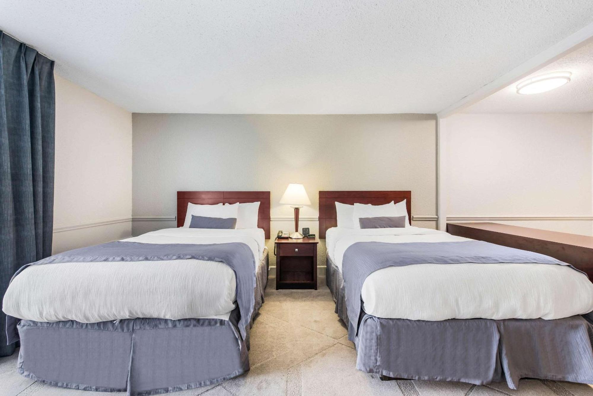 The Blu Hotel Blue Ash Cincinnati, Ascend Hotel Collection Kültér fotó